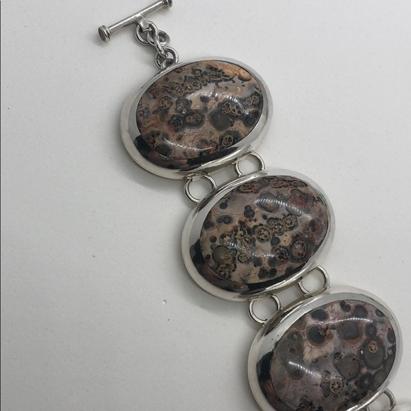 Unique stone and sterling bracelet - Picture 2 of 9